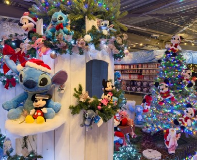 kersttrend-2025-vrolijke-en-speelse-kerst-met-disney
