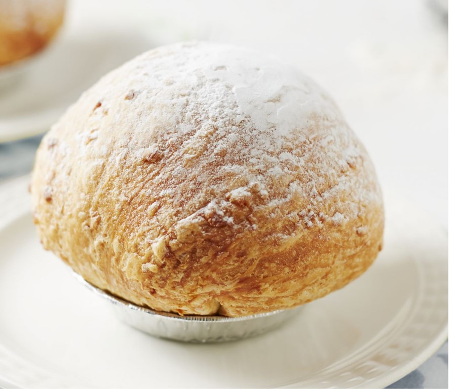 Niet op tijd bij de bakker geraakt? Maak je worstenbrood en appelbollen zelf! 